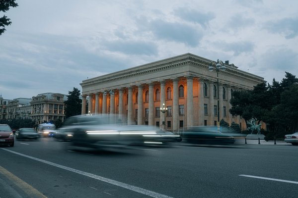 Humour en Direct : Stratégies pour Rebondir après un Bide en Spectacle